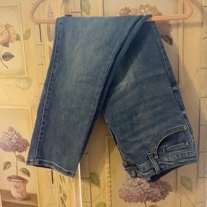 Light blue Jean high rise
